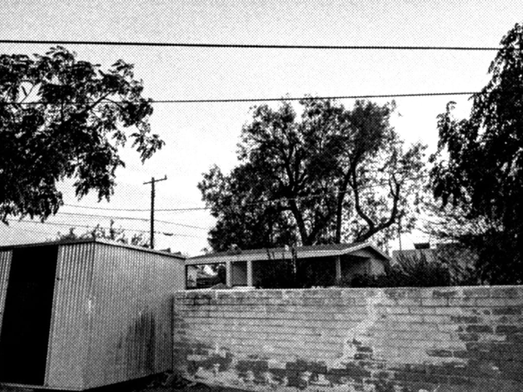 //MUSIC/DEMOS/BANANA_BREAD_ROCK.mp3